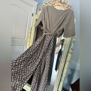 Elegant taupe and crème jumper looks like a very chic wrap dress